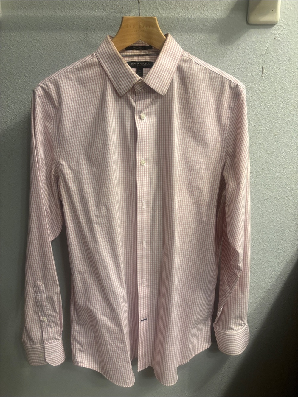 Banana Republic Light Pink Gingham Dress Shirt - Men's